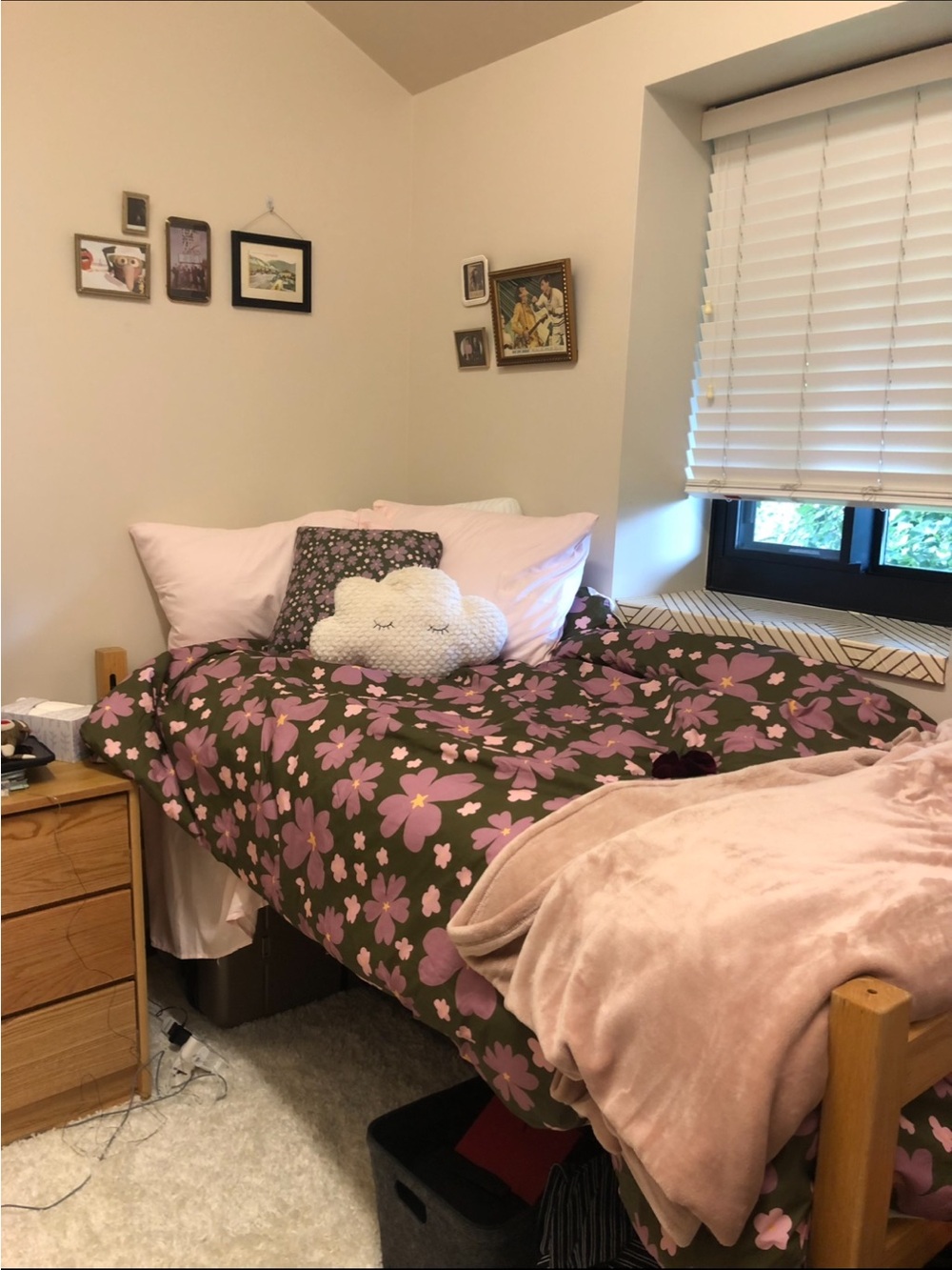 Studio One Flower Pattern Comforter with Matching Pillow